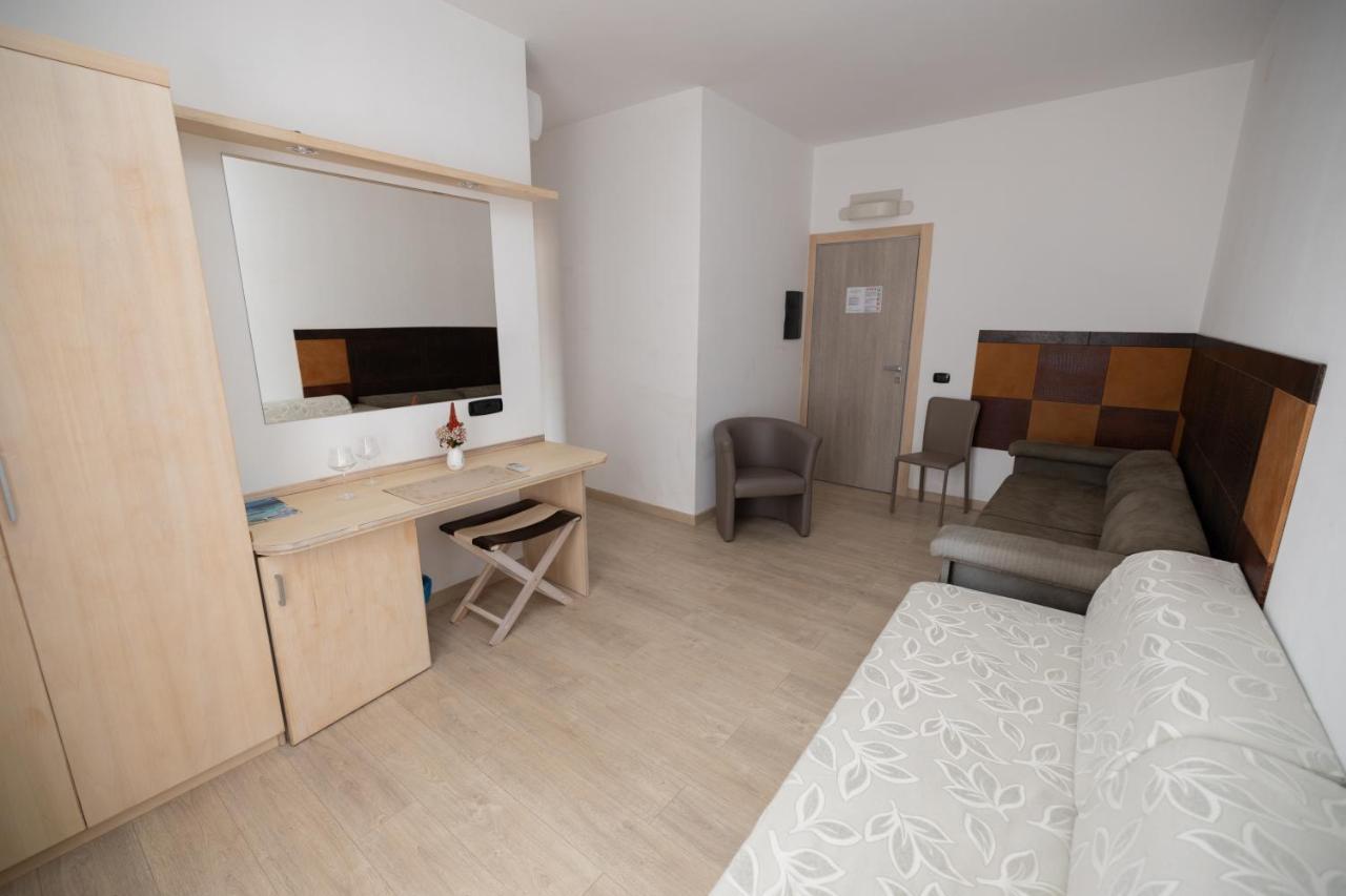 Arenas Hotel Joppolo Buitenkant foto